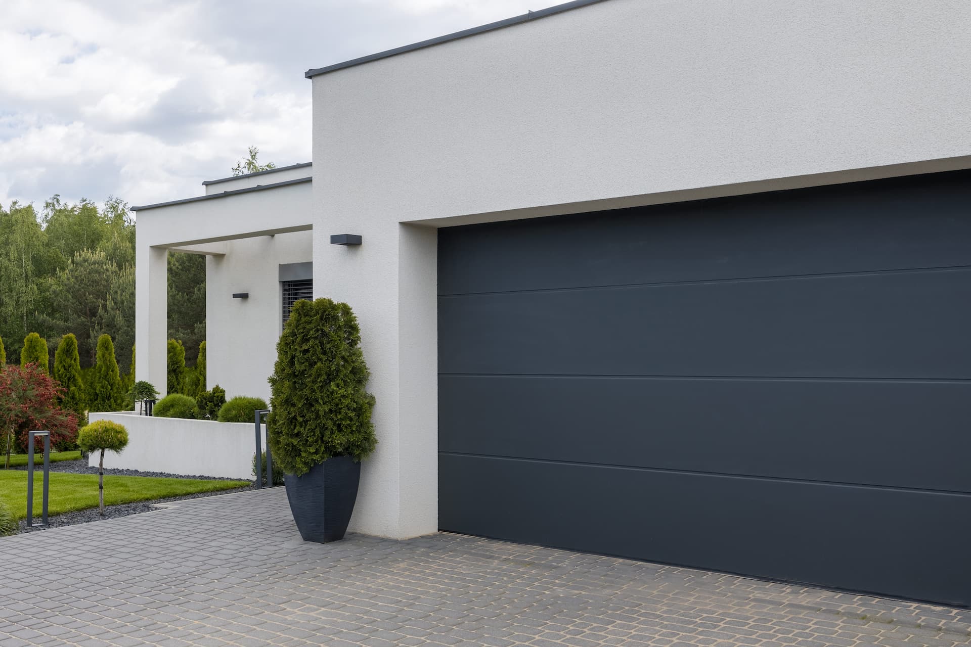 Right Garage Door for Your Sydney Home